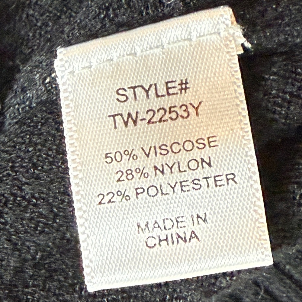 Zenana Black Front Seam Round Neck Long Sleeve Sweater Size Large - Picture 6 of 10